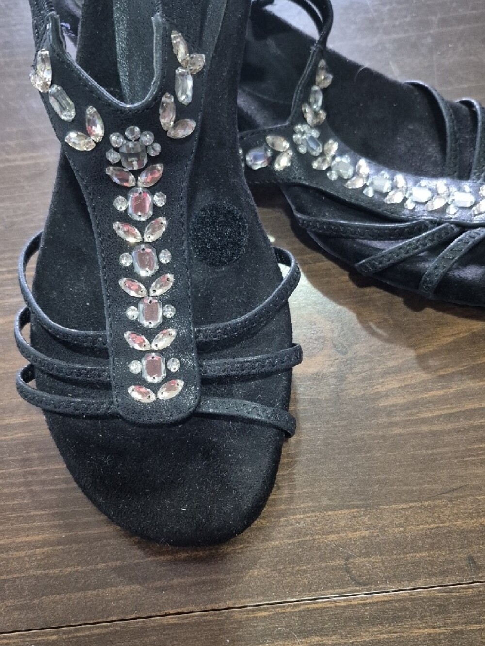 croft & barrow Black Jeweled T-Strap Sandals - Picture 9 of 10